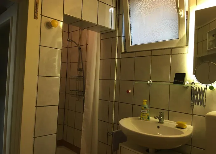 شقة Fruehsonnige Innenstadt-vollkomfort-wohnung *