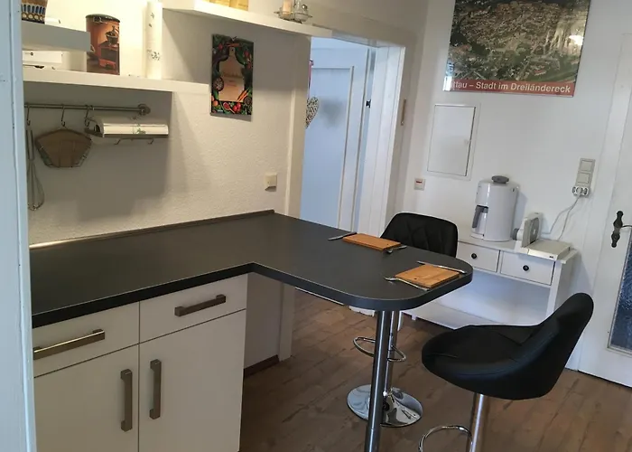 Fruehsonnige Innenstadt-vollkomfort-wohnung شقة تسيتاو