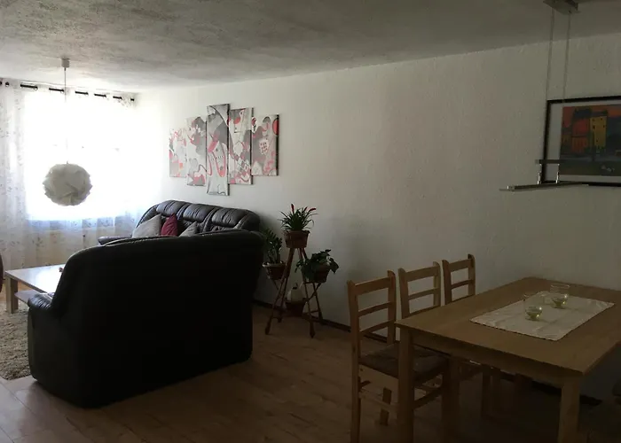 Fruehsonnige Innenstadt-vollkomfort-wohnung تسيتاو